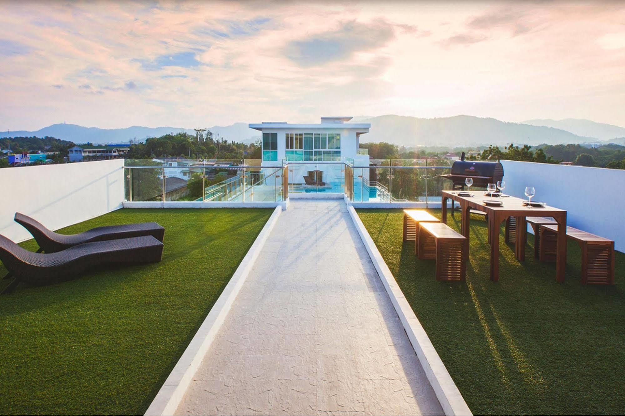 The Wide Condotel - Phuket Exteriör bild