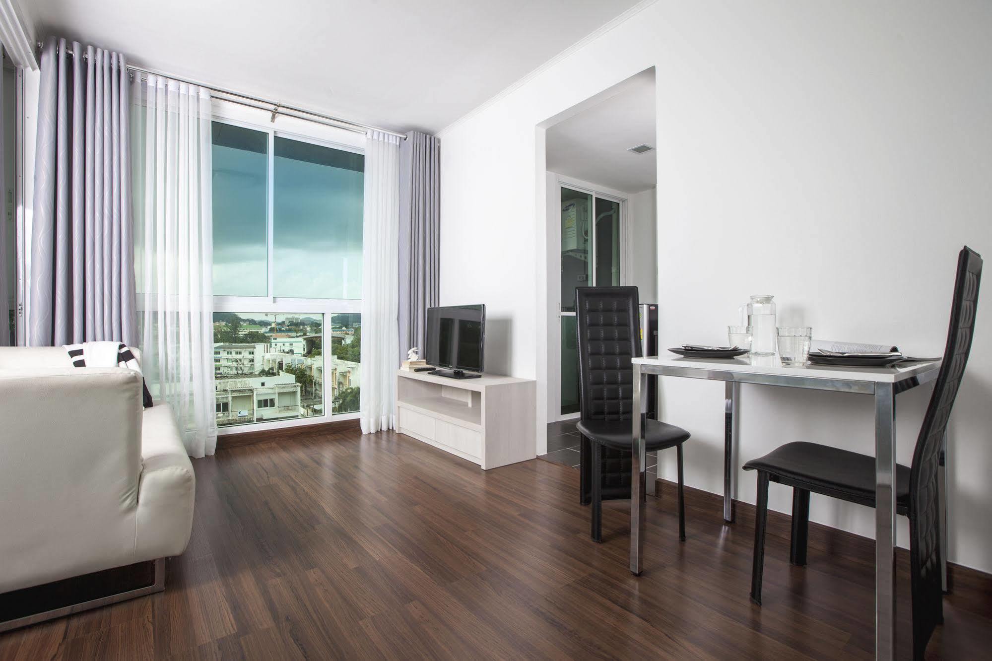 The Wide Condotel - Phuket Exteriör bild